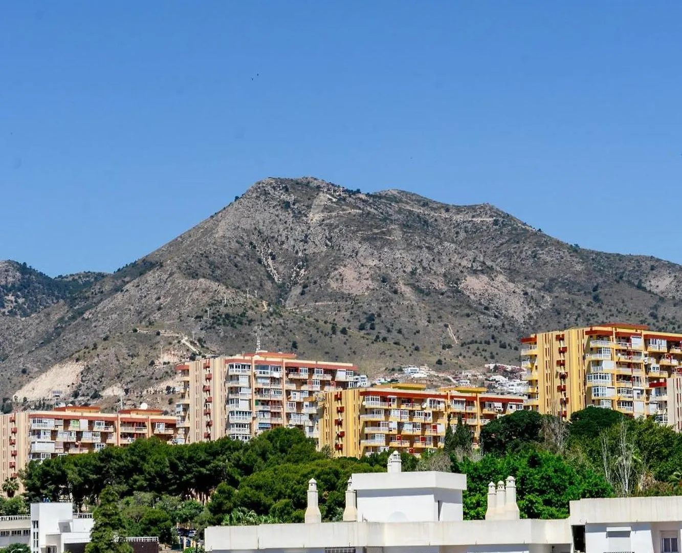 דירה בנאלמדנה Estudio Con Hermosas Vistas